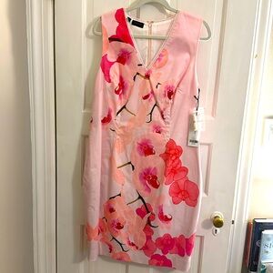 Women’s dress from the Carlisle collection. Tags still on. Size 14